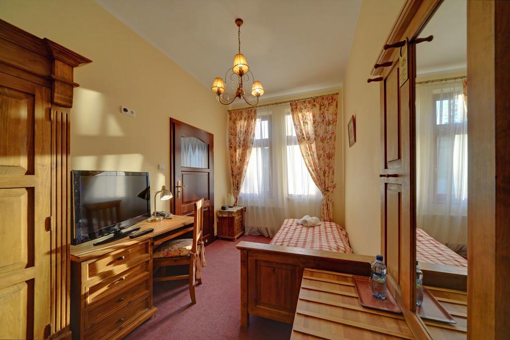 Hotel Magnes Шклярська Поремба Екстер'єр фото
